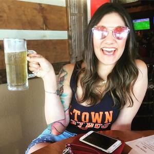 Meet your Posher, Abby